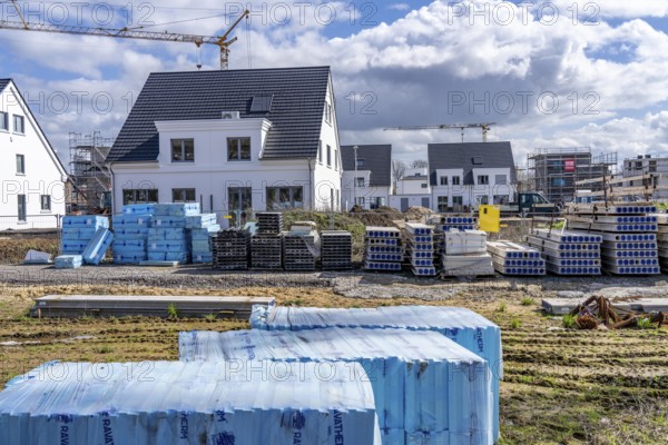 New development district, around 140 detached and semi-detached villas being built in the south of