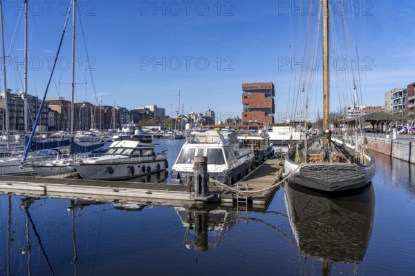 The MAS, Museum aan de Stroom, Museum am Strom, Willemdok, Jachthaven Antwerpen harbour basin, old