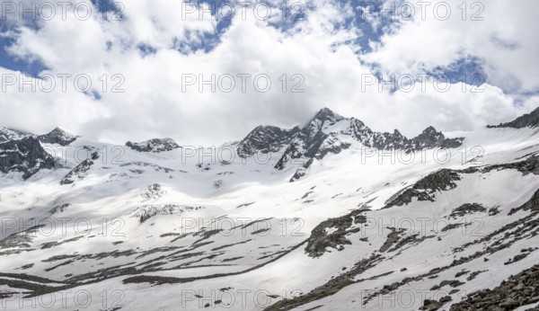 Mountain landscape of rock, ice and snow, glaciated mountain peak Großer Möseler, glacier