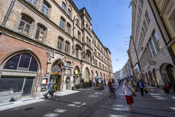Dienerstrasse with new town hall, Old Town, Munich, Bavaria, Germany, Europe