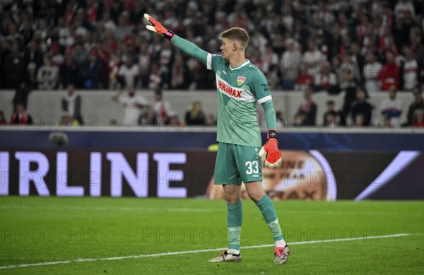 Goalkeeper Alexander Nübel VfB Stuttgart (33) Gesture Gesture Champions League, MHPArena, MHP Arena