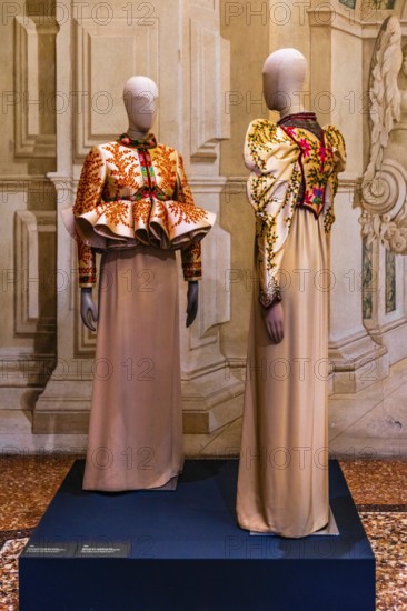 Evening dress in silk crepe with embroidered bolero in silk faille, 1984, exhibition of magnificent