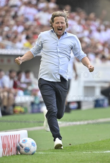Goal celebration Coach Bo Henriksen 1. FSV Mainz 05 MHPArena, MHP Arena Stuttgart,