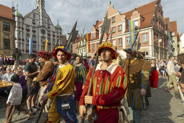 City guard on the market square, Fishermen's Day in Memmingen, Unterallgäu, Allgäu, Bavaria,