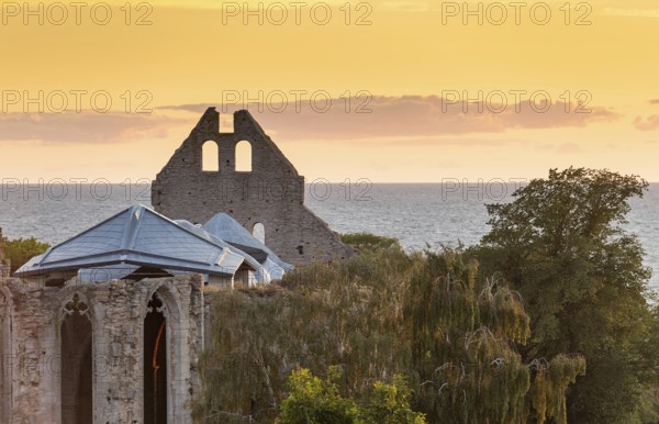 Gothic church ruins, Hanseatic city of Visby, UNESCO World Heritage Site, Gotland Island, Baltic