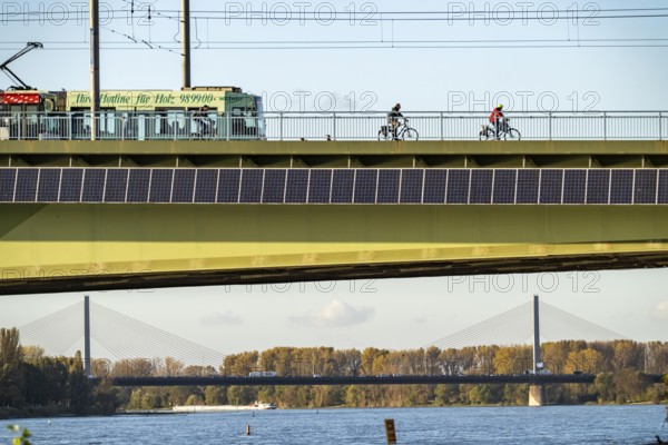 The Kennedy Bridge, the middle of Bonn's 3 Rhine bridges, connects the centre of Bonn and the Beuel