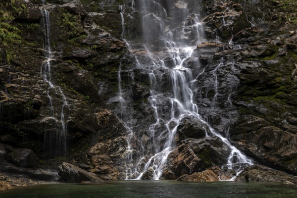 Froda Waterfall, Cascata La Froda, Sonogno, Verzasca Valley, Valle Verzasca, Canton Ticino,