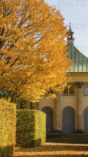 The former summer residence of the Saxon royal family is the largest chinoise palace complex in