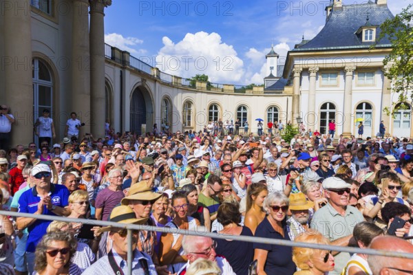 Pleasure gondolas in 1719 The 300th anniversary of the prince's wedding in 1719 was celebrated in