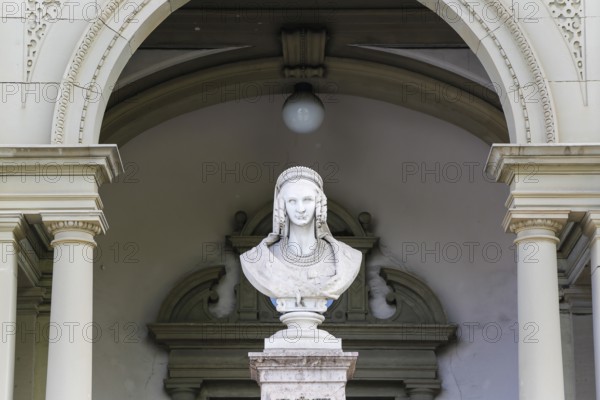 Bust of Princess Eugenie von Hohenzollern Hechingen, Princess of Leuchtenberg, monument to the