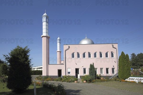 Nuur ud Din Mosque with Minarets, Darmstadt, Bergstrasse, Hesse, Germany, Europe