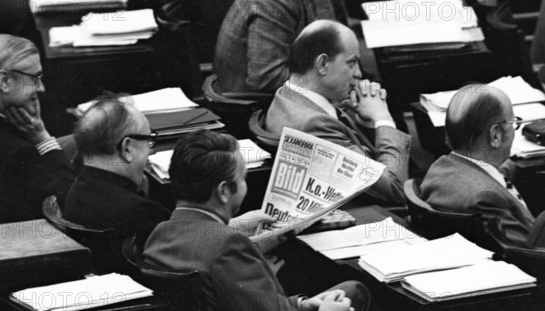 The German Bundestag with the debate on the Radical Decree on 15.11.1974 in Bonn.Hinterbaenkler,