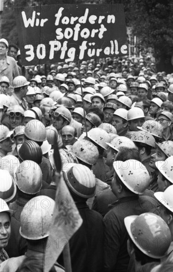 With a siege and temporary occupation of the Hoesch AG headquarters on 11.9.1969, spontaneous