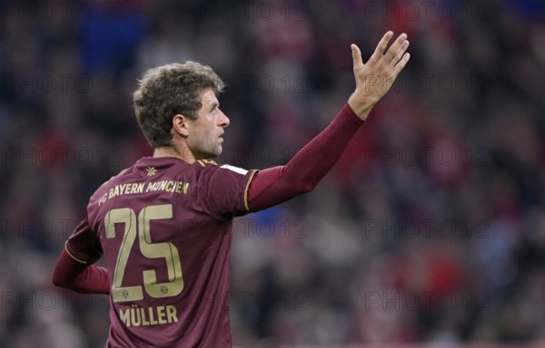 Thomas Müller FC Bayern Munich FCB, gestures, Allianz Arena, Munich, Bavaria, Germany, Europe