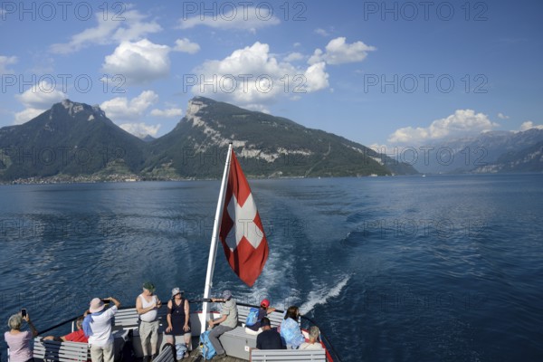 Navigation on Lake Thun with Mount Niederhorn (1963 m), Bernese Oberland, Canton Bern, Switzerland,
