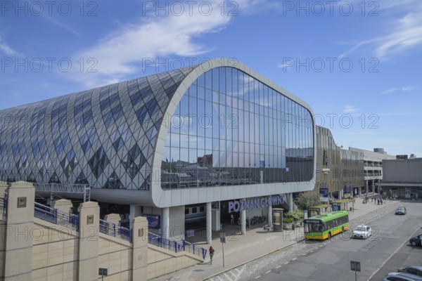 Poznan Glowny Central Station with Avenida Poznan shopping centre, Poznan, Greater Poland