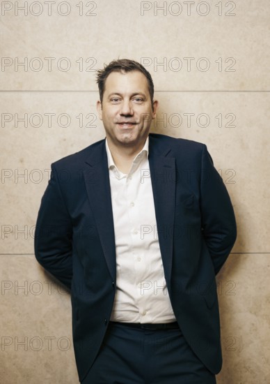 Lars Klingbeil, Bundesvorsitzender der SPD, aufgenommen im Rahmen eines Interview mit dem RND in