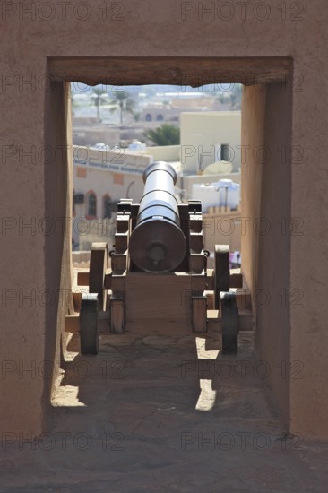 Cannon platform at Nizwa Fort. Nizwa is the centre of the Omani heartland. The oasis city lies on