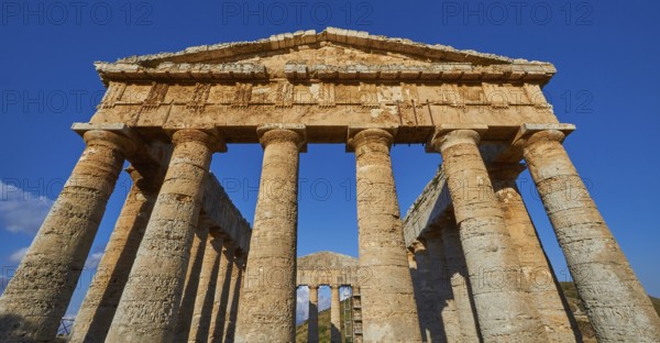 Evening light, Doric Temple, Segesta, super wide angle, oblique aerial view, front, pediment,