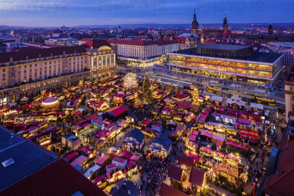 The Dresden Striezelmarkt, which has been held since 1434, is the oldest Christmas market in