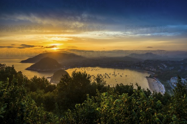 Panorama, Sunrise, View from Monte Igueldo, San Sebastian, Donostia, Basque Country, Northern