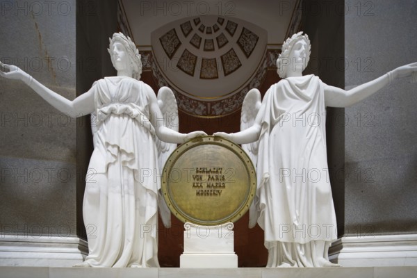 Interior, hall with two of 34 angels, goddesses of victory 3, 3 metres high, monument
