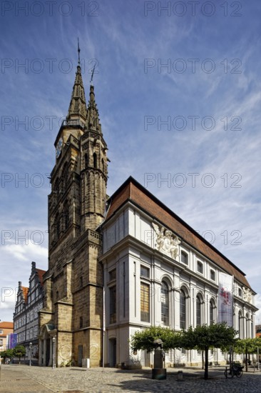 Montgelasplatz, Collegiate Church, Evangelical Lutheran Parish Church of St. Gumbertus, landmark