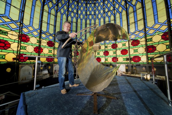 Jan Heinke in the Yenidze, The musician Jan Heinke died in April 2022 after a serious illness. He