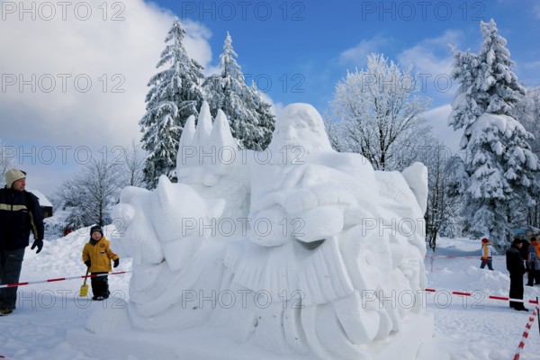 Snow sculpture competition, Hermsdorf