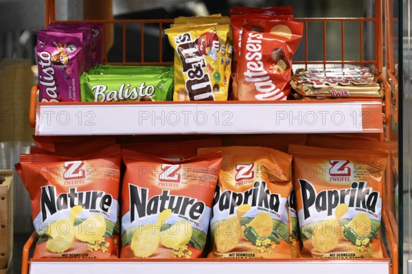 Sales shelf snacks