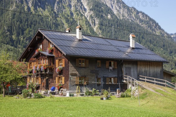 Old farmhouse, Hinterstein, Bad Hindelang, Oberallgäu, Allgäu, Bavaria, Germany, Europe