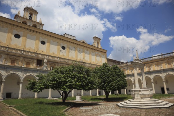 Large cloister of the Certosa di San Martino on Vomero above Naples, Campania, Italy, Europe