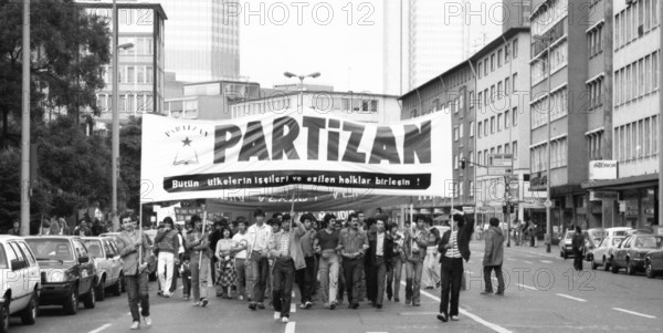 Called by the German Trade Union Confederation (DGB), about 10, 000 demonstrated against neo-Nazism