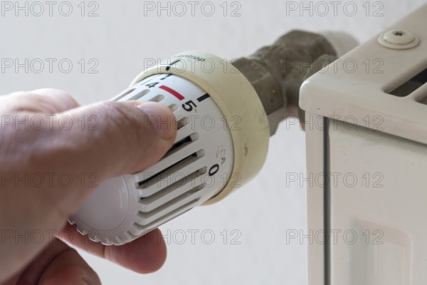 Thermostat, heating, district heating, gas, Germany, Europe