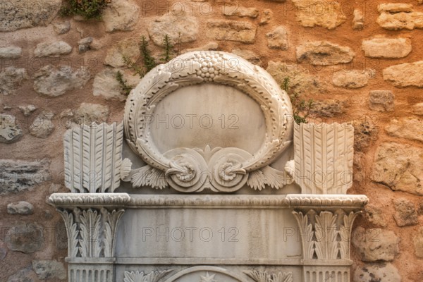 Ottoman marble carving art in detail