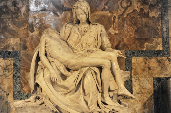 Pietà del Vaticano, marble sculpture group by Michelangelo, Papal Basilica of St Peter, Vatican