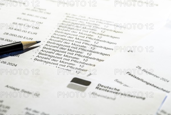 Symbolic image pension, pension information, assessment notice on contributions made to the