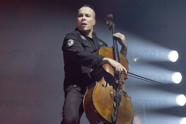 Paavo Lötjönen from Apocalyptica live on Plays Metallica Vol.2 Tour 2024 at the Columbiahalle in