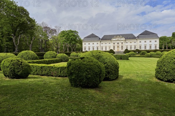 Park, Baroque Halbturn Castle, Lake Neusiedl, Burgenland, Austria, Europe