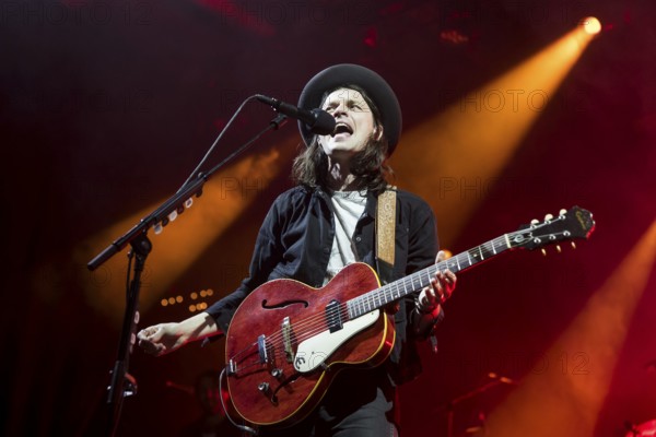 James Bay live on Up All Night Tour at the Columbiahalle in Berlin on 19.01.2025