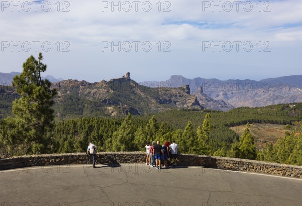 Viewpoint at the summit of Pico de las Nieves with a view of the Caldera de Tirajana valley, Gran