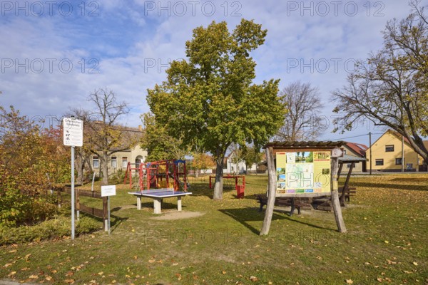 Children's playground with table tennis table and climbing frame, Dorfstraße, Möglenz district, Bad