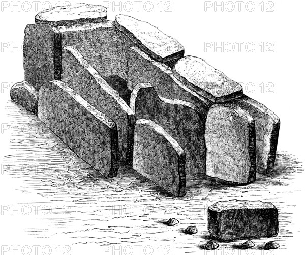 Burial chamber or dolmen Plantées de Rive, dolmen of Auvernier, Neolithic period, canton of