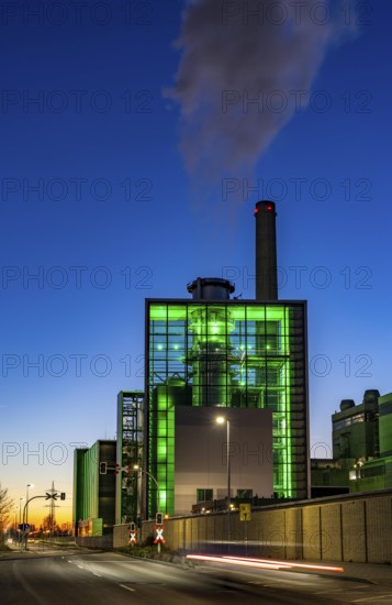 The Lausward combined heat and power plant in Düsseldorf, gas and steam turbine power plant,