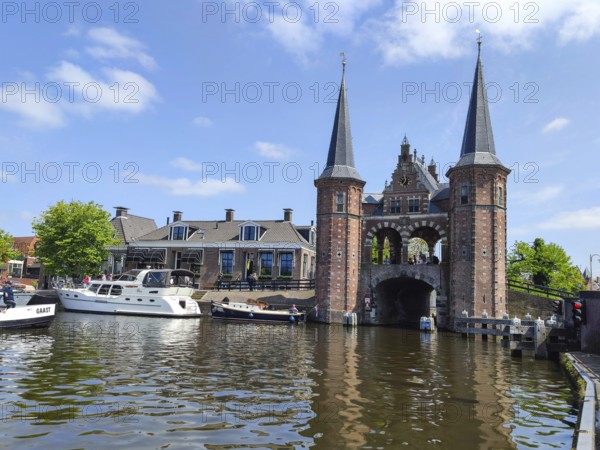 Water Gate, the landmark of Sneek, built in 1613, Sneek, province of Friesland, Netherlands