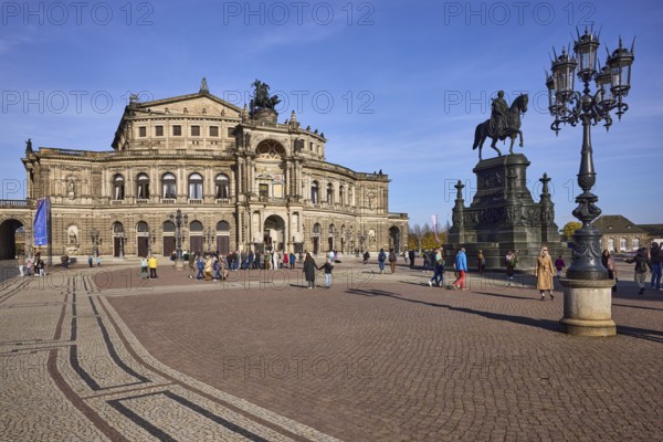 Semperoper, Dresden State Opera House, Neo-Renaissance architectural style, equestrian statue of