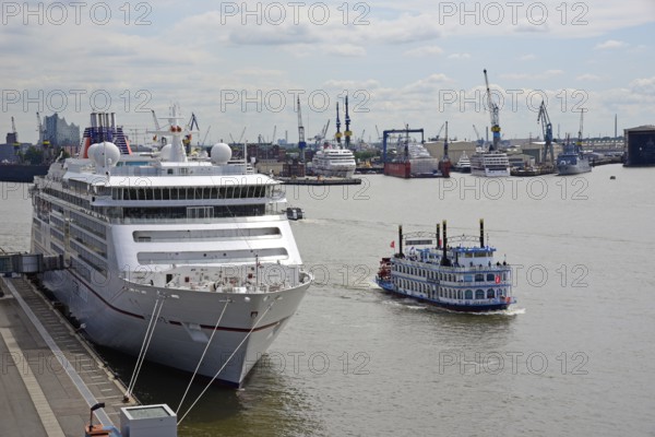 Europe, Germany, Hanseatic City of Hamburg, Elbe, harbour, passenger ship Europa 2 at the jetty,