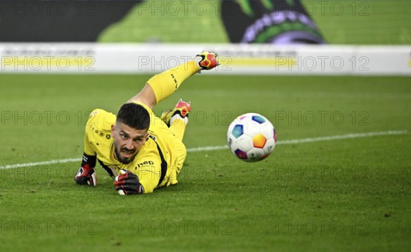 Goalkeeper Fabian Bredlow VfB Stuttgart (01) Action MHPArena, MHP Arena Stuttgart,