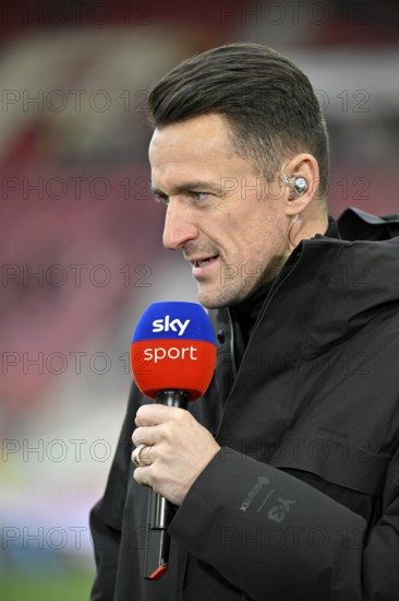 Sports Director Christian Gentner VfB Stuttgart, portrait, in an interview Microphone Microphone
