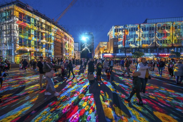 Essen Light Festival, in the city centre, light art on Kennedyplatz, the Berlin artist Daniel